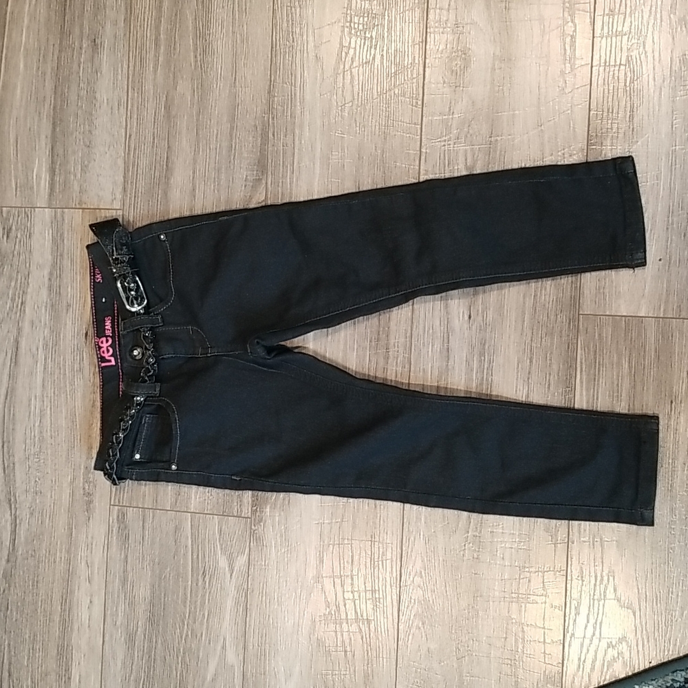Lee Jean's super cute girl's.   sz 4 Jean's with belt